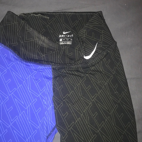 Nike leggings - Picture 2 of 2